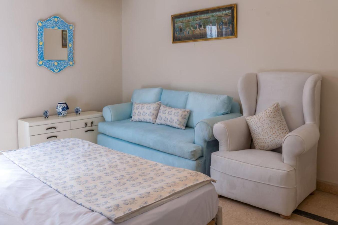 Maadi Suker Khan, Vintage Oasis. Apartment