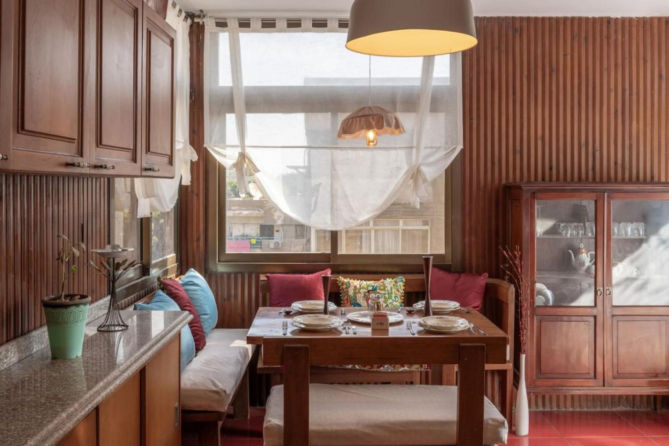 Maadi Suker Khan, Vintage Oasis. Apartment