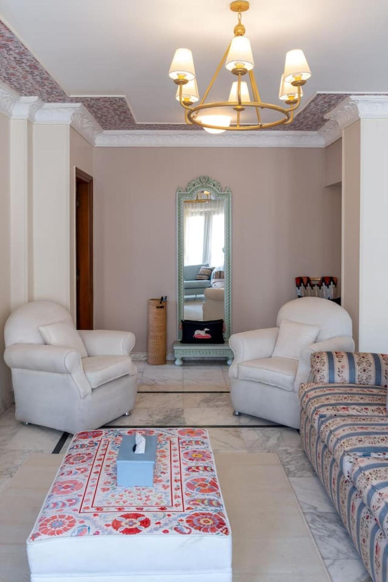 Maadi Suker Khan, Vintage Oasis. Apartment *